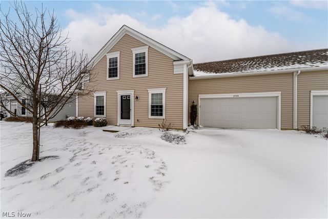 8708 Wakefield Run, North Ridgeville, OH 44039