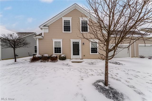 8708 Wakefield Run, North Ridgeville, OH 44039