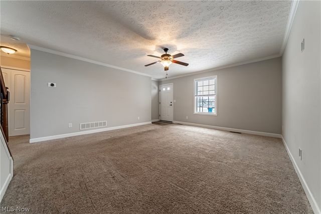 8708 Wakefield Run, North Ridgeville, OH 44039