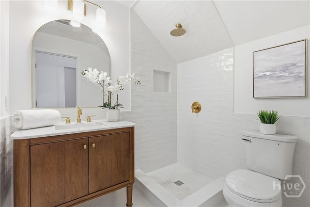 203 E 39th Street, Savannah, GA 31401