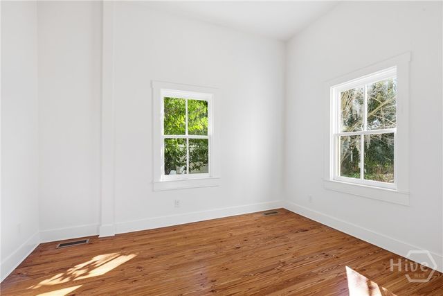 203 E 39th Street, Savannah, GA 31401