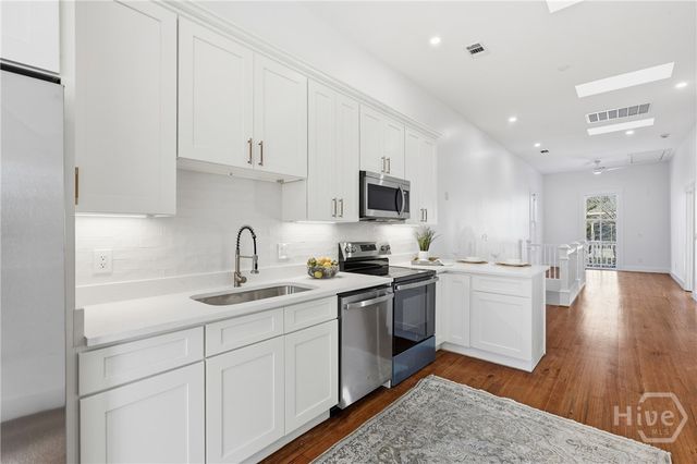 203 E 39th Street, Savannah, GA 31401