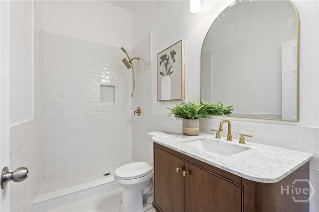 203 E 39th Street, Savannah, GA 31401