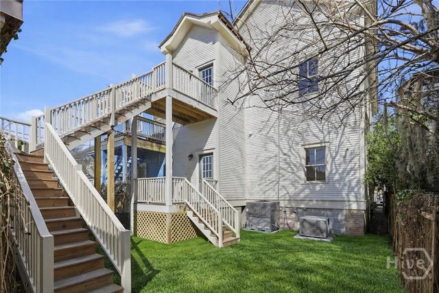 203 E 39th Street, Savannah, GA 31401