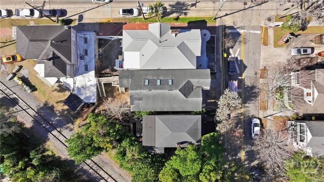 203 E 39th Street, Savannah, GA 31401