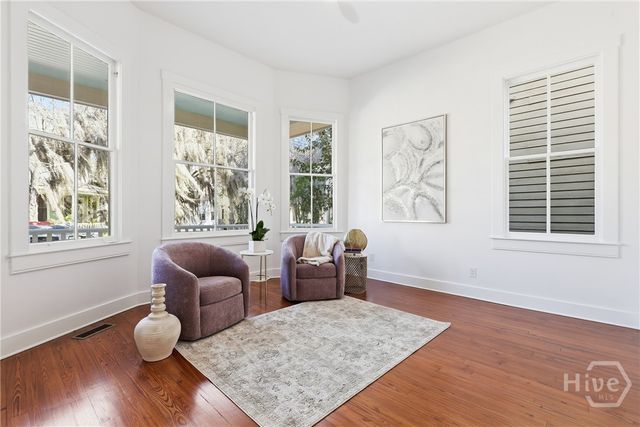 203 E 39th Street, Savannah, GA 31401