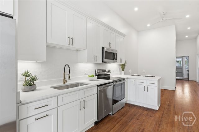 203 E 39th Street, Savannah, GA 31401