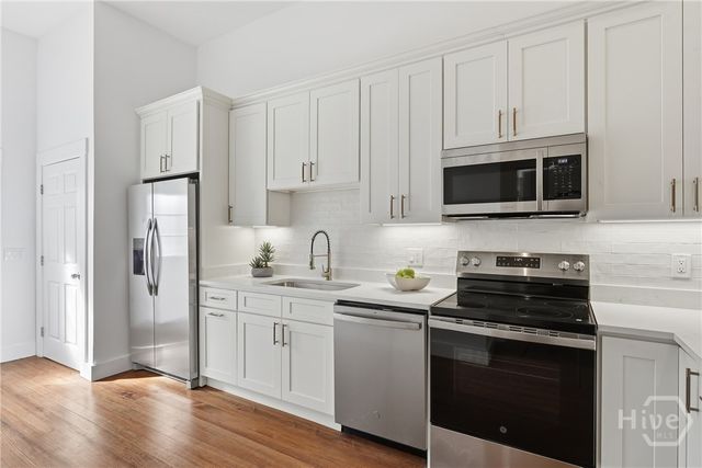 203 E 39th Street, Savannah, GA 31401