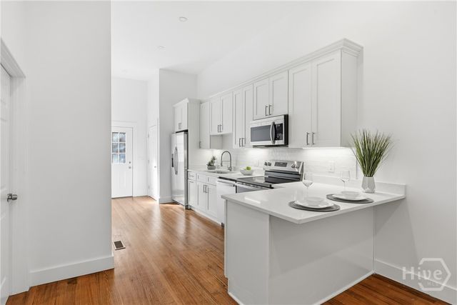 203 E 39th Street, Savannah, GA 31401