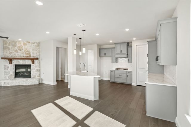 8 Grouse Circle, Sanger, TX 76266