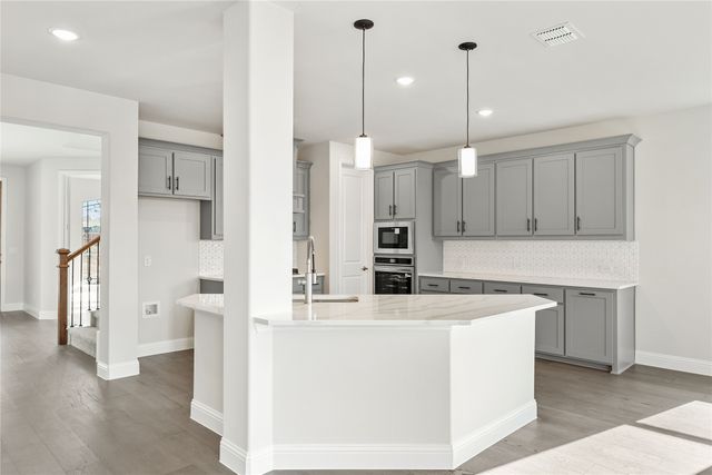 8 Grouse Circle, Sanger, TX 76266