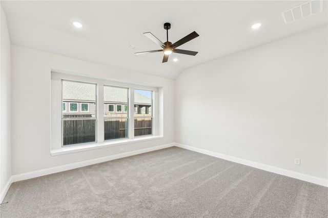 8 Grouse Circle, Sanger, TX 76266