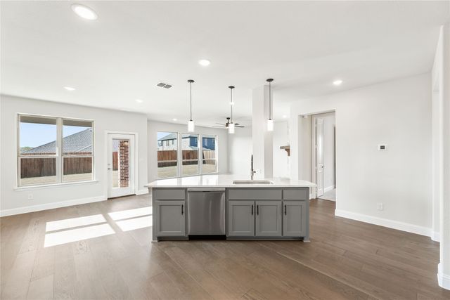 8 Grouse Circle, Sanger, TX 76266