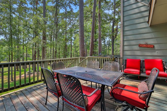 146 Villa Way, Coldspring, TX 77331