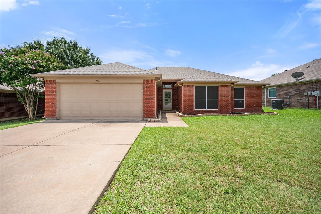 1807 Cozumel Drive, Mansfield, TX 76063