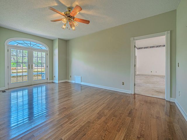 2219 Kings Mountain Drive, Dalzell, SC 29040