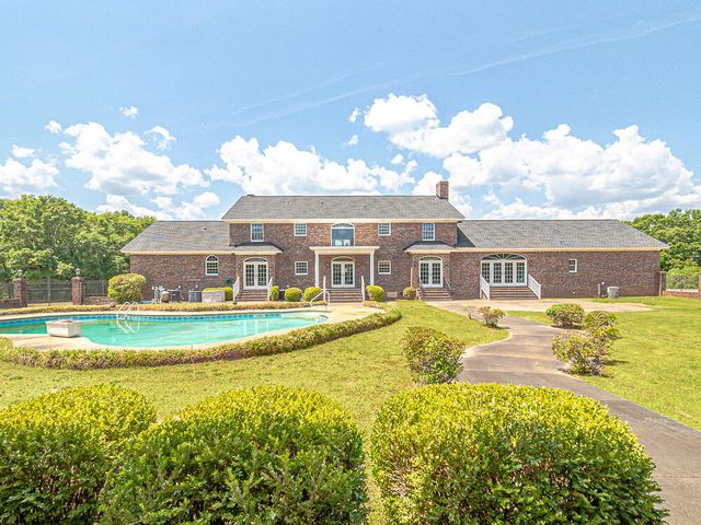 2219 Kings Mountain Drive, Dalzell, SC 29040
