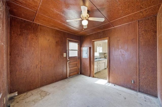 7607 Pennsylvania Avenue, Kansas City, MO 64114