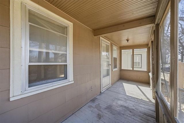 7607 Pennsylvania Avenue, Kansas City, MO 64114