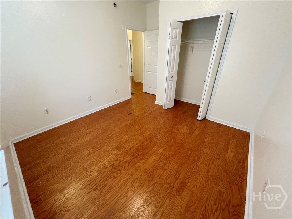 Image 11 of property listing at 50 Blue Oak Drive, Richmond Hill, GA 31324
