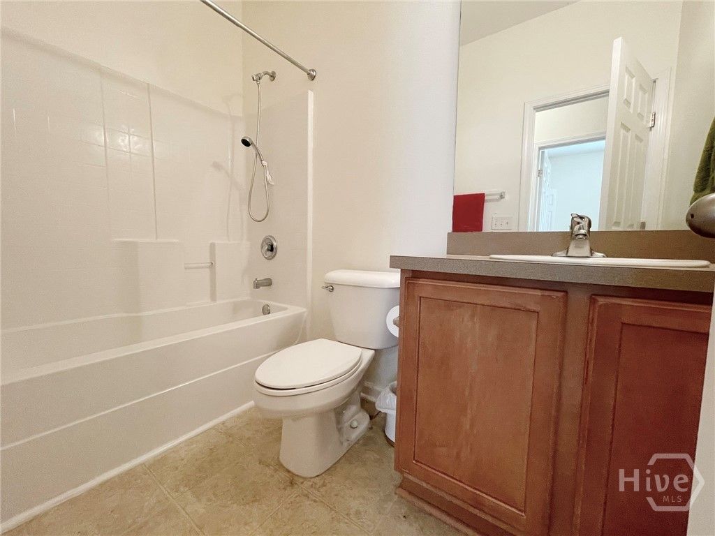 Image 13 of property listing at 50 Blue Oak Drive, Richmond Hill, GA 31324