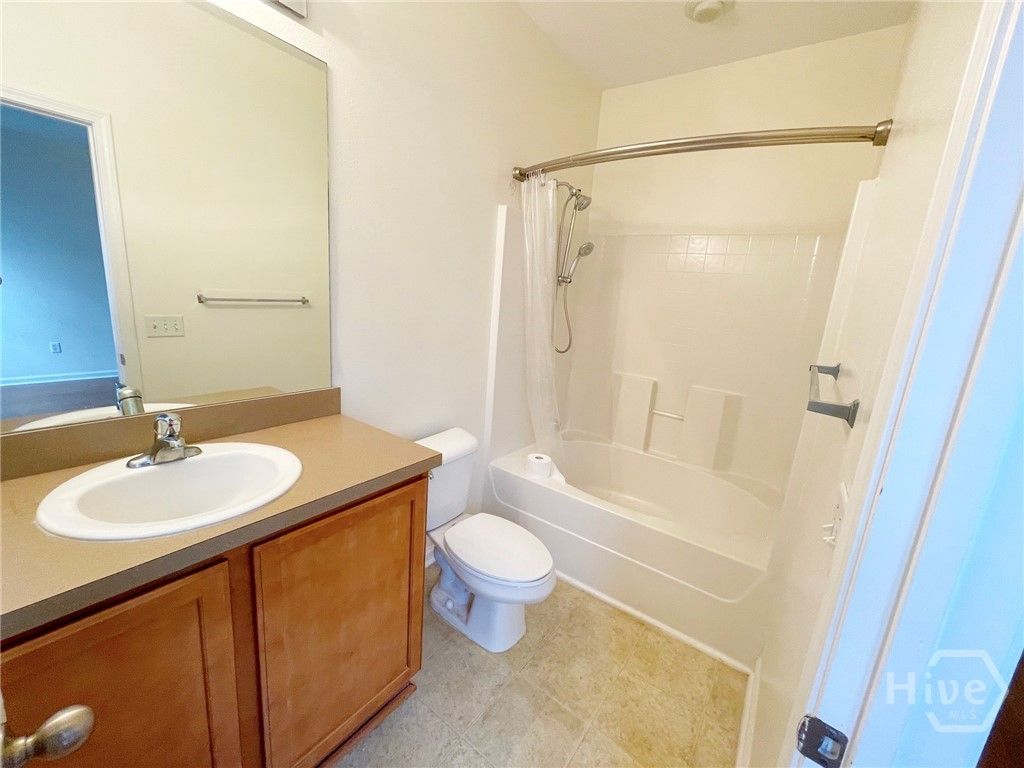 Image 22 of property listing at 50 Blue Oak Drive, Richmond Hill, GA 31324