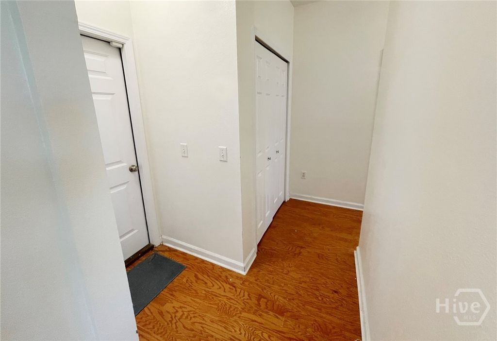Image 8 of property listing at 50 Blue Oak Drive, Richmond Hill, GA 31324