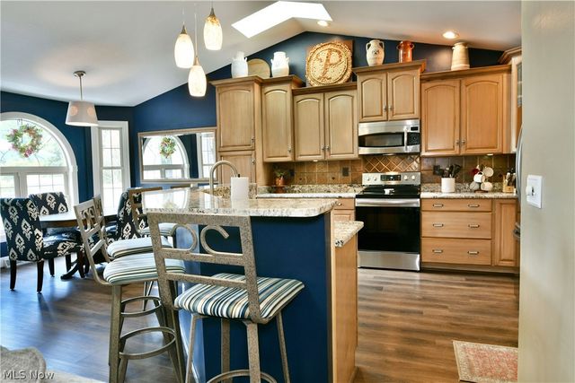 1458 Birch Run Drive NE, Warren, OH 44483