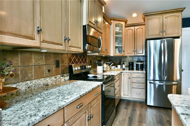 1458 Birch Run Drive NE, Warren, OH 44483