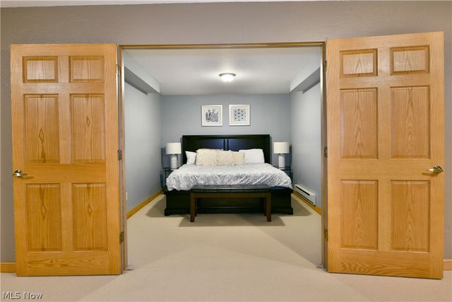 1458 Birch Run Drive NE, Warren, OH 44483