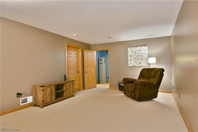 1458 Birch Run Drive NE, Warren, OH 44483