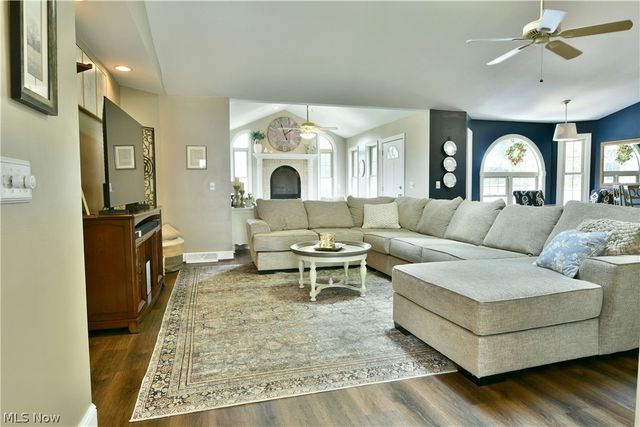 1458 Birch Run Drive NE, Warren, OH 44483