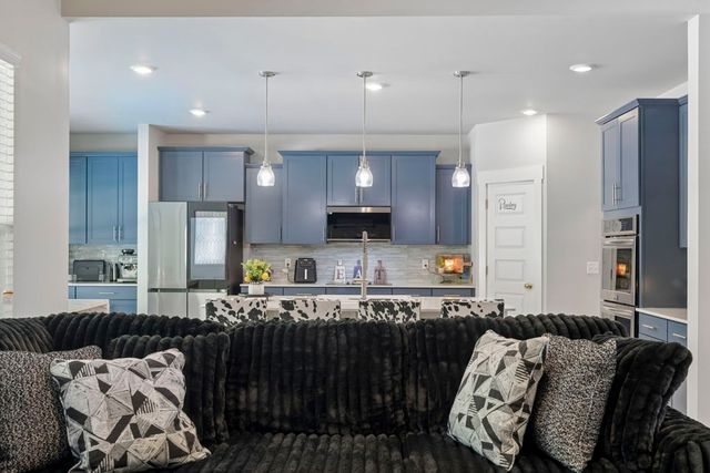 1413 Burrows Ave, Murfreesboro, TN 37129