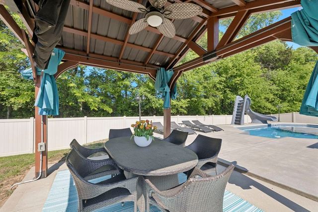 1413 Burrows Ave, Murfreesboro, TN 37129