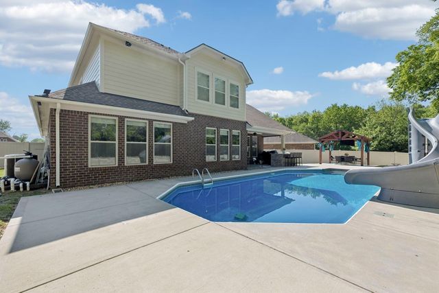 1413 Burrows Ave, Murfreesboro, TN 37129