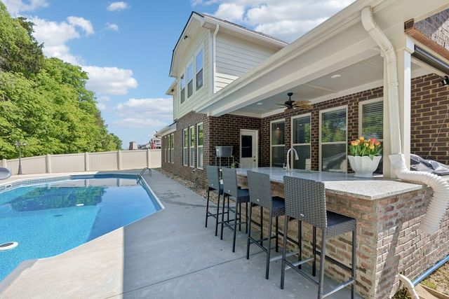 1413 Burrows Ave, Murfreesboro, TN 37129