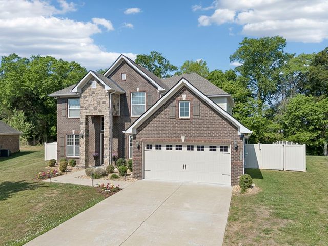 1413 Burrows Ave, Murfreesboro, TN 37129