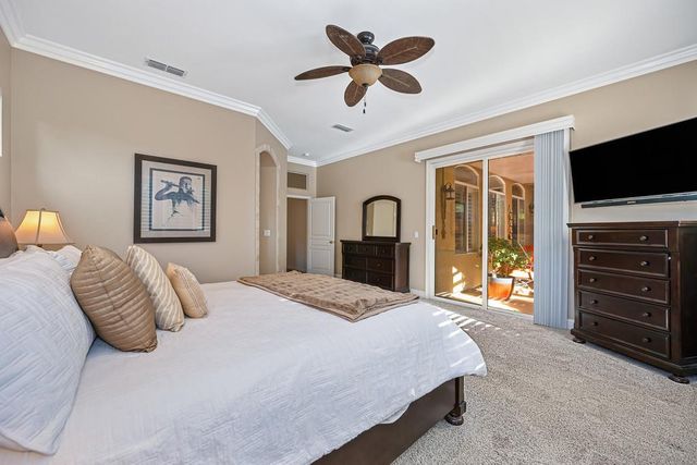 9421 Lakepoint Dr, Elk Grove, CA 95758
