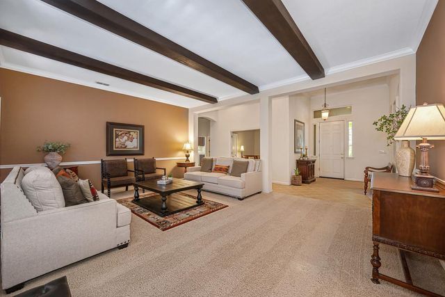 9421 Lakepoint Dr, Elk Grove, CA 95758