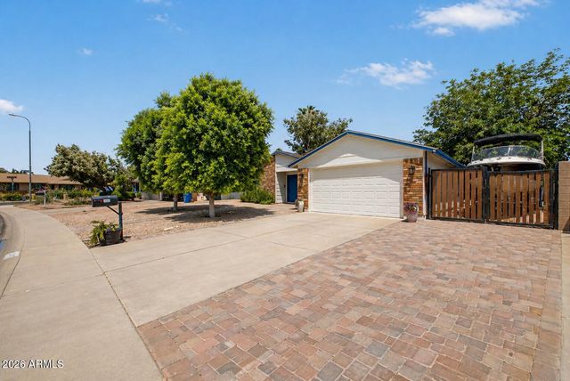 2115 N CENTRAL Drive, Chandler, AZ 85224