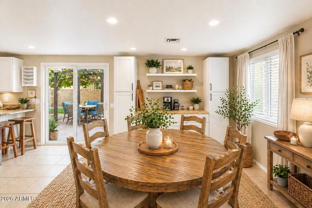 2115 N CENTRAL Drive, Chandler, AZ 85224