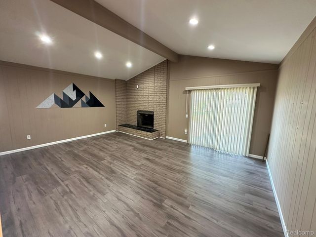 3217 Barton Drive, Sterling Heights, MI 48310