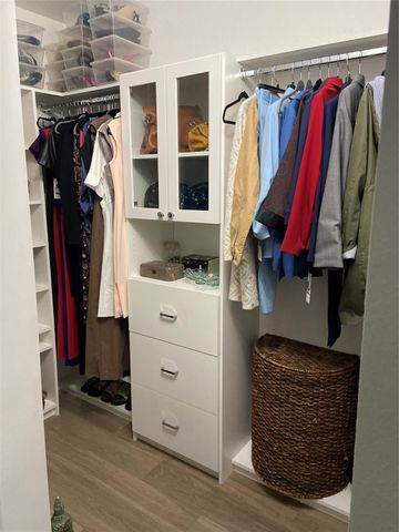 20439 NW 9th Ct, Miami, FL 33169