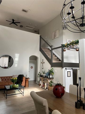 20439 NW 9th Ct, Miami, FL 33169