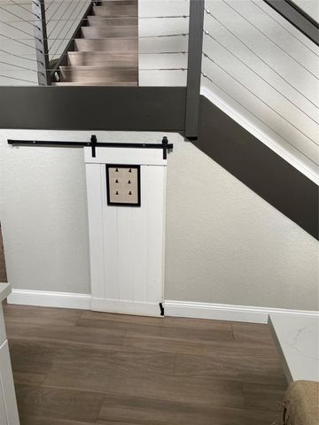 20439 NW 9th Ct, Miami, FL 33169