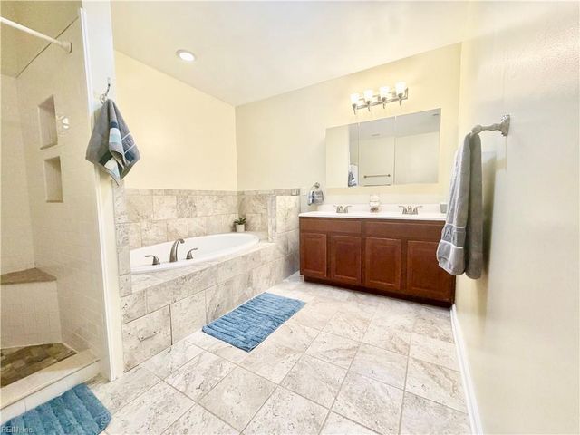 3116 Bow Creek BLVD, Virginia Beach, VA 23452