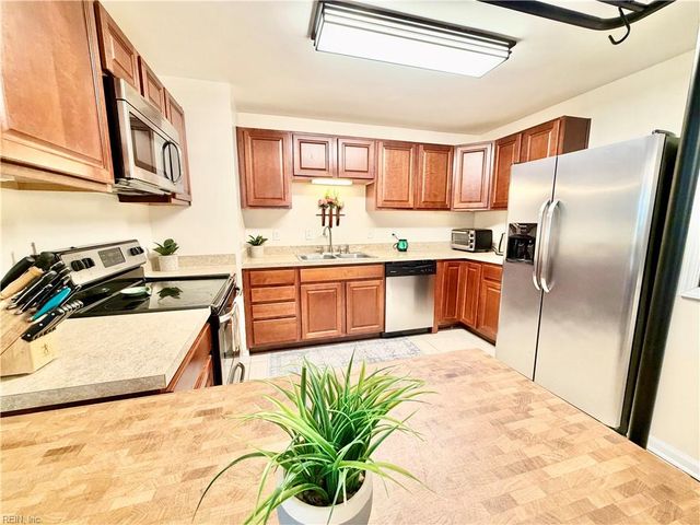 3116 Bow Creek BLVD, Virginia Beach, VA 23452