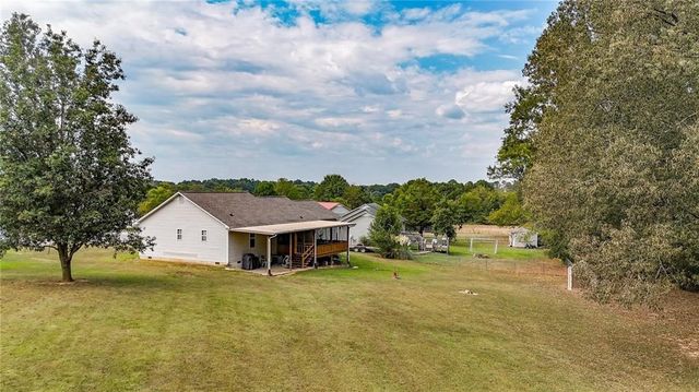 181 Fieldcrest Drive, Calhoun, GA 30701