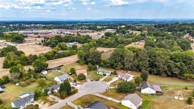 181 Fieldcrest Drive, Calhoun, GA 30701