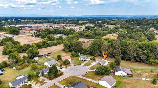 181 Fieldcrest Drive, Calhoun, GA 30701